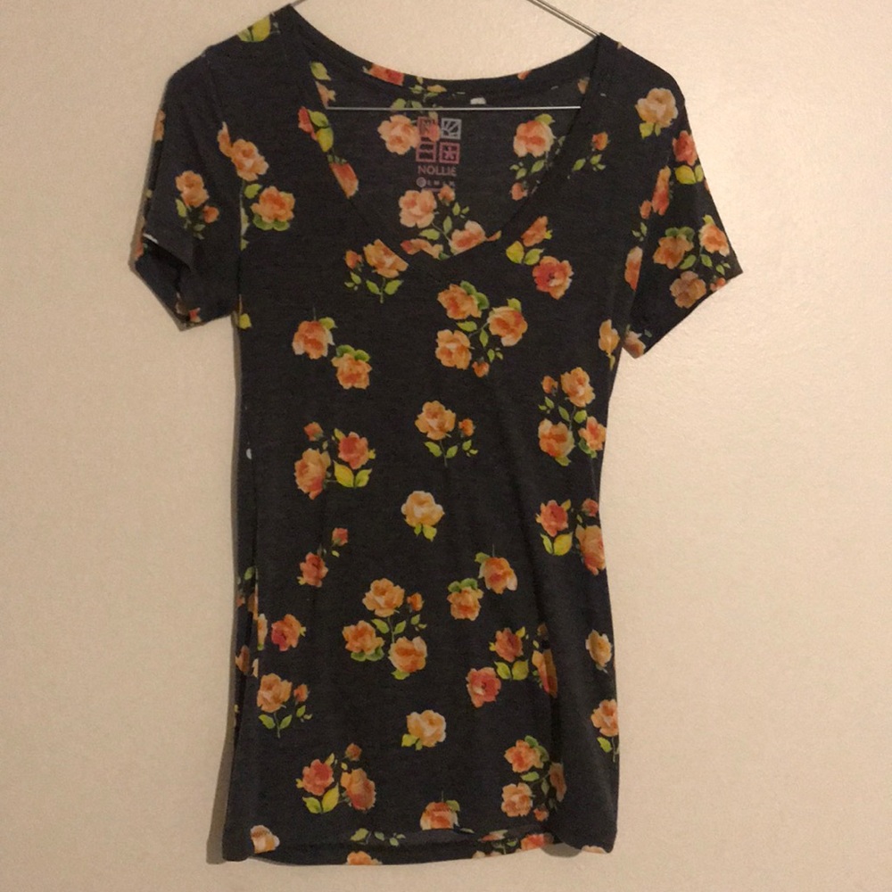 flower tee